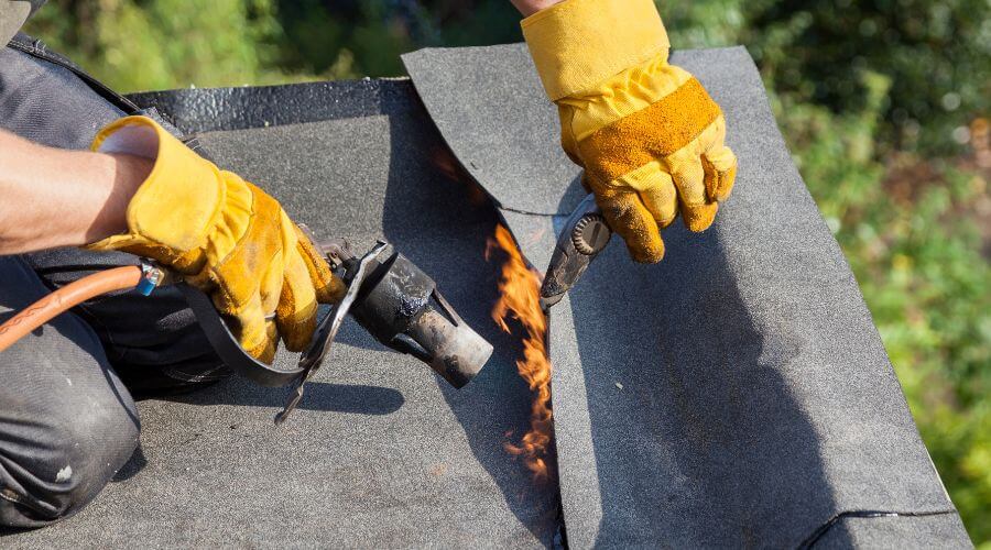 Expert flood damage restoration services in Lost City, WV